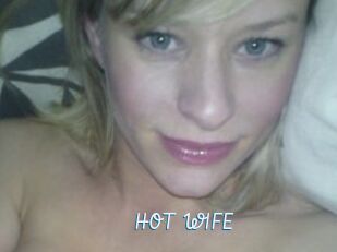 HOT_WIFE