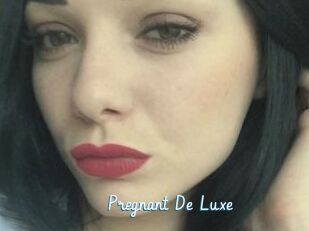 Pregnant_De_Luxe