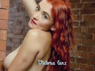 Victoria_lanz